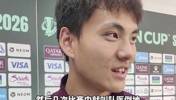 李昊：比赛中倒地是真受伤，不是拖时间，脚都被踩肿了🫠